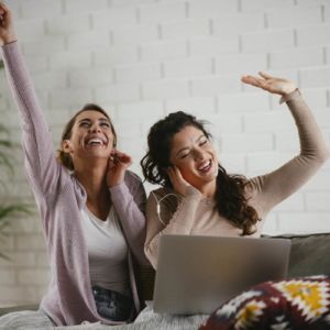 Presente de aniversário para irmão Laços de amor Serenatas Online